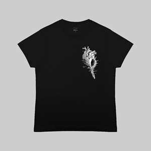 Idee regalo T-Shirt Otto d'Ambra x Feltrinelli - Cuore Conchiglia / Sea Love - tg. M - nera otto d'ambra x Feltrinelli